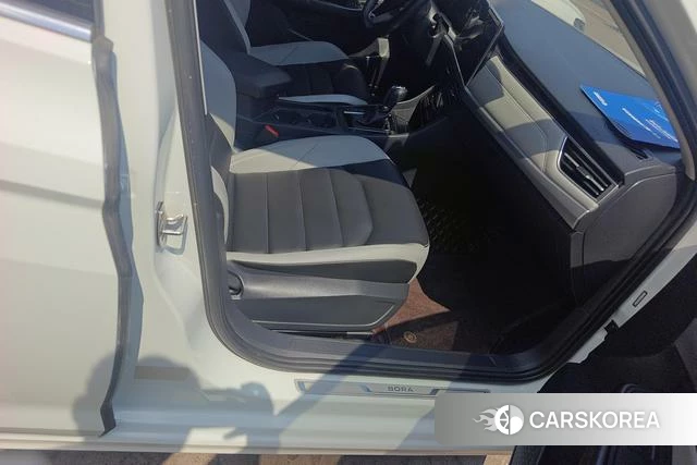 Volkswagen Bora id 4298091 из Китая 9