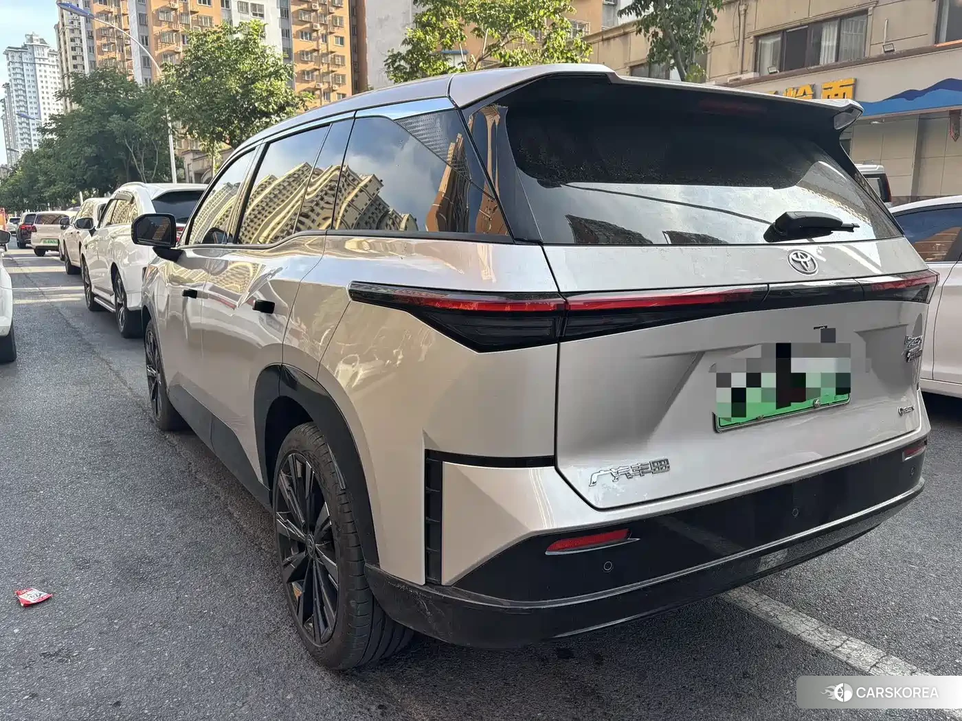 Toyota bZ3X 2025 Silver/gray из Китая, фото 3