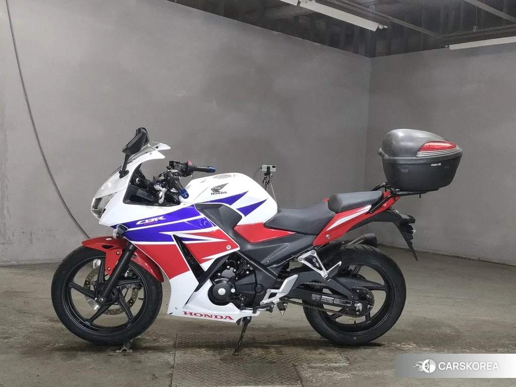 Проданный Honda CBR250R 2015 из Японии, фото 2
