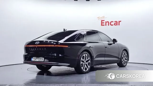 Hyundai Grandeur Hybrid (GN7) id 3042849 из Кореи 12