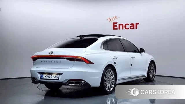 Hyundai The New Grandeur IG id 3778600 из Кореи 12