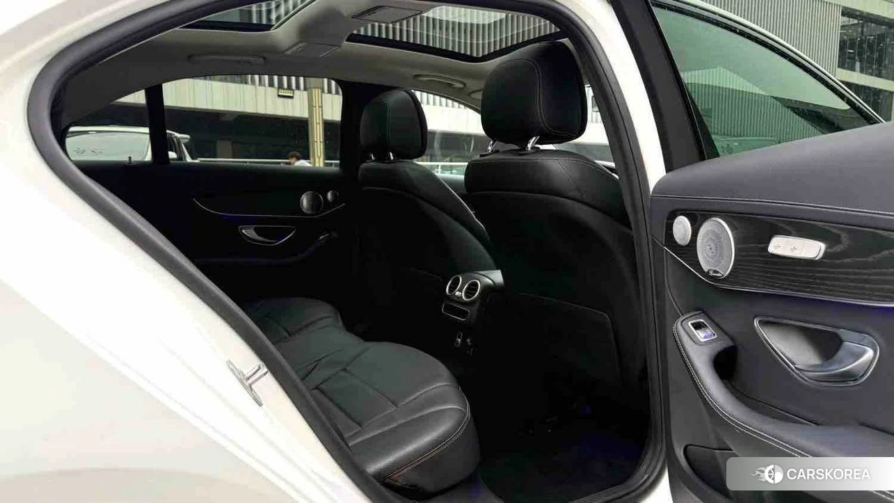 Mercedes-Benz C-class id 4510578 из Китая 9