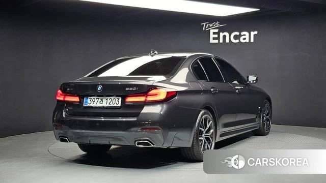 BMW 5 Series (G30) id 3841771 из Кореи 12