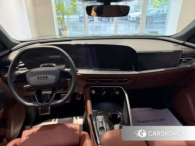 Audi Q5L 2026 Черный из Китая, фото 2