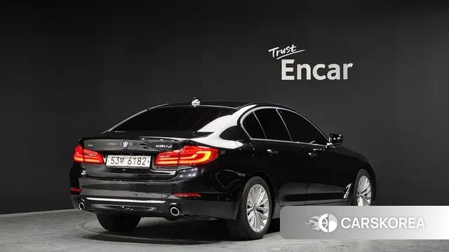 BMW 5 Series (G30) id 3709414 из Кореи 12