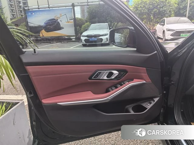 BMW 3 series id 4374489 из Китая 10