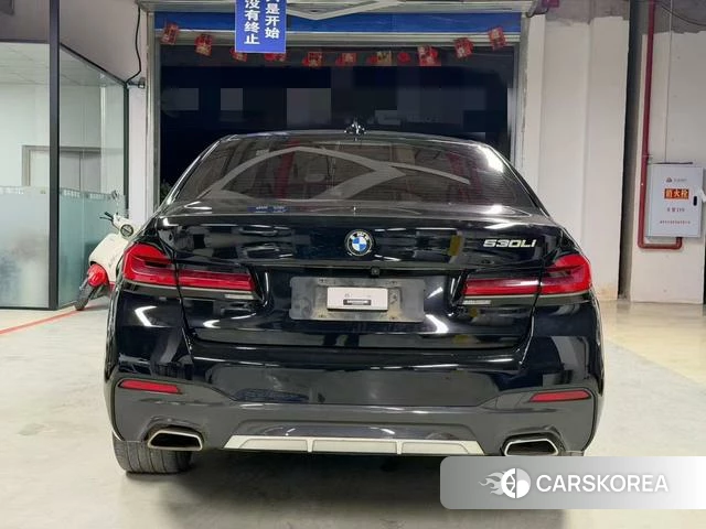 BMW 5 series 2021 Черный из Китая, фото 2