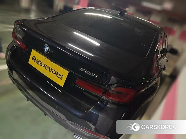 BMW 5 series (imported) 2021 Черный из Китая, фото 2