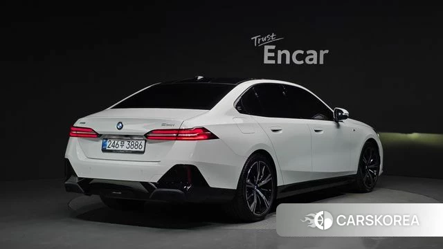 BMW 5 Series (G60) id 4394433 из Кореи 12