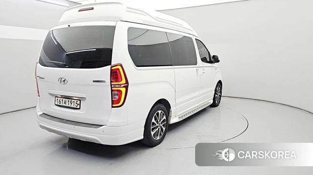 Hyundai The New Grand Starex id 4180137 из Кореи 12