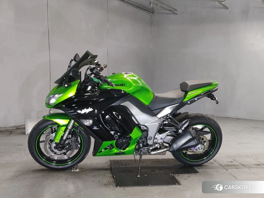 Проданный Kawasaki NINJA 1000 2013 из Японии