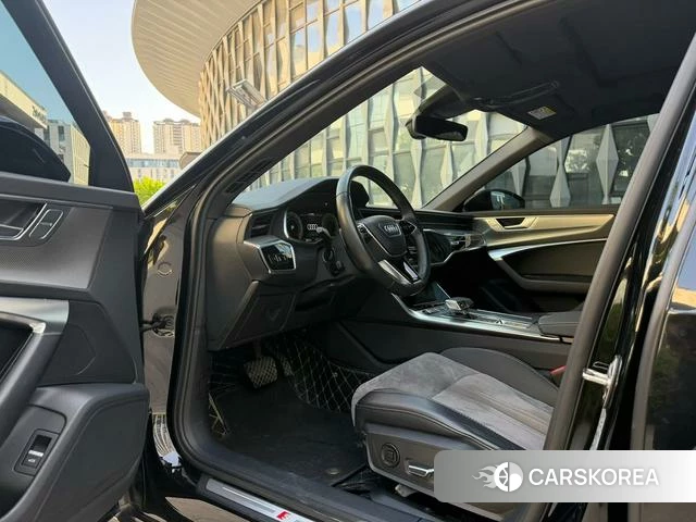 Audi A6L 2023 Черный из Китая, фото 2
