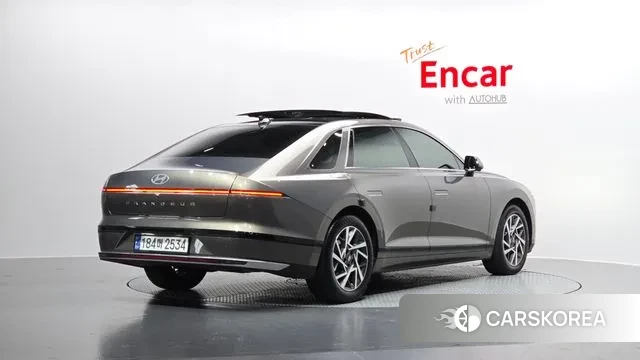 Hyundai Grandeur Hybrid (GN7) id 3477842 из Кореи 12