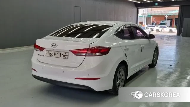 Hyundai Avante AD id 2991424 из Кореи 11