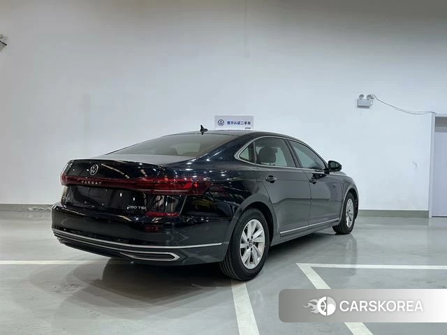 Volkswagen Passat 2025 Черный из Китая, фото 2
