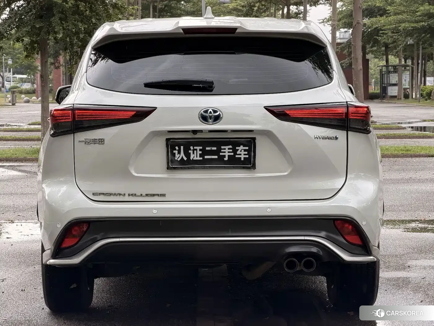 Toyota Crown 2023 Белый из Китая, фото 2