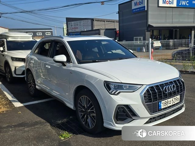 Audi Q3 (F3) 2022 Белый из Кореи, фото 2