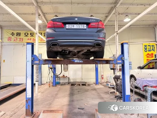 BMW 5 Series (G30) 2018 Черный из Кореи, фото 2