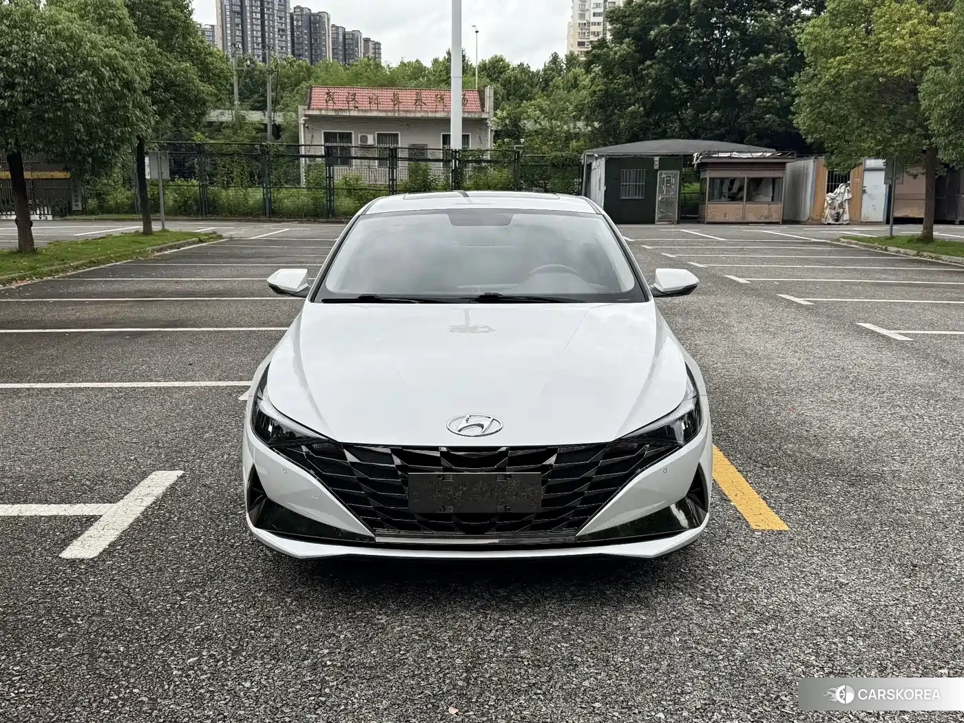 Hyundai Elantra 2022 Белый из Китая, фото 4