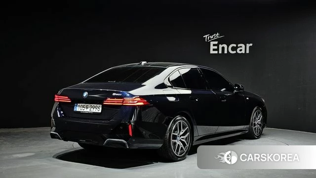 BMW 5 Series (G60) id 3817323 из Кореи 12