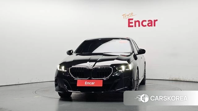 BMW 5 Series (G60) id 4441472 из Кореи 12