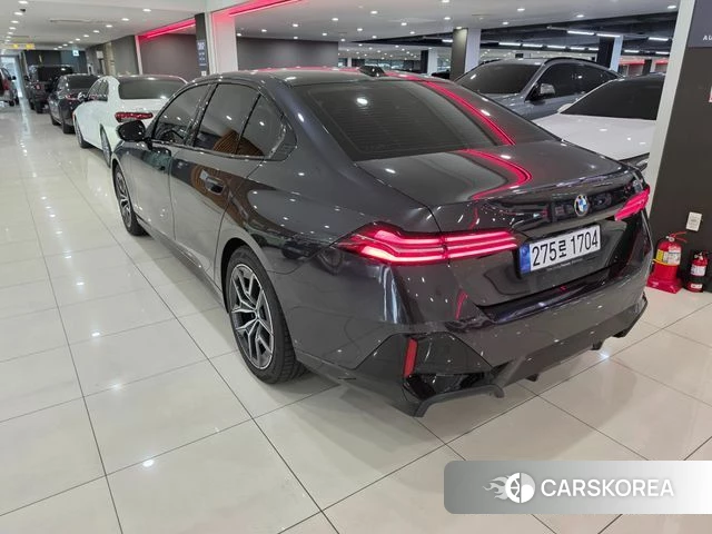 BMW 5 Series (G60) id 4487665 из Кореи 12