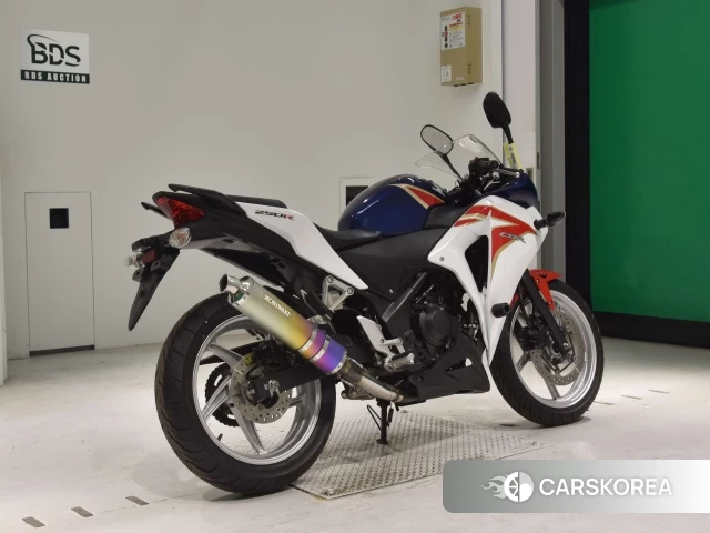 Проданный Honda CBR250R 2011 из Японии, фото 2