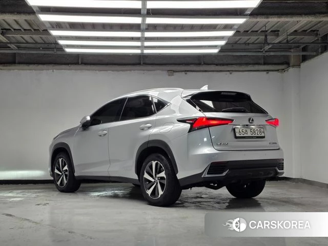 Lexus NX300h id 4331679 из Кореи 12