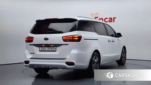 Kia The New Carnival id 3509980 из Кореи 12