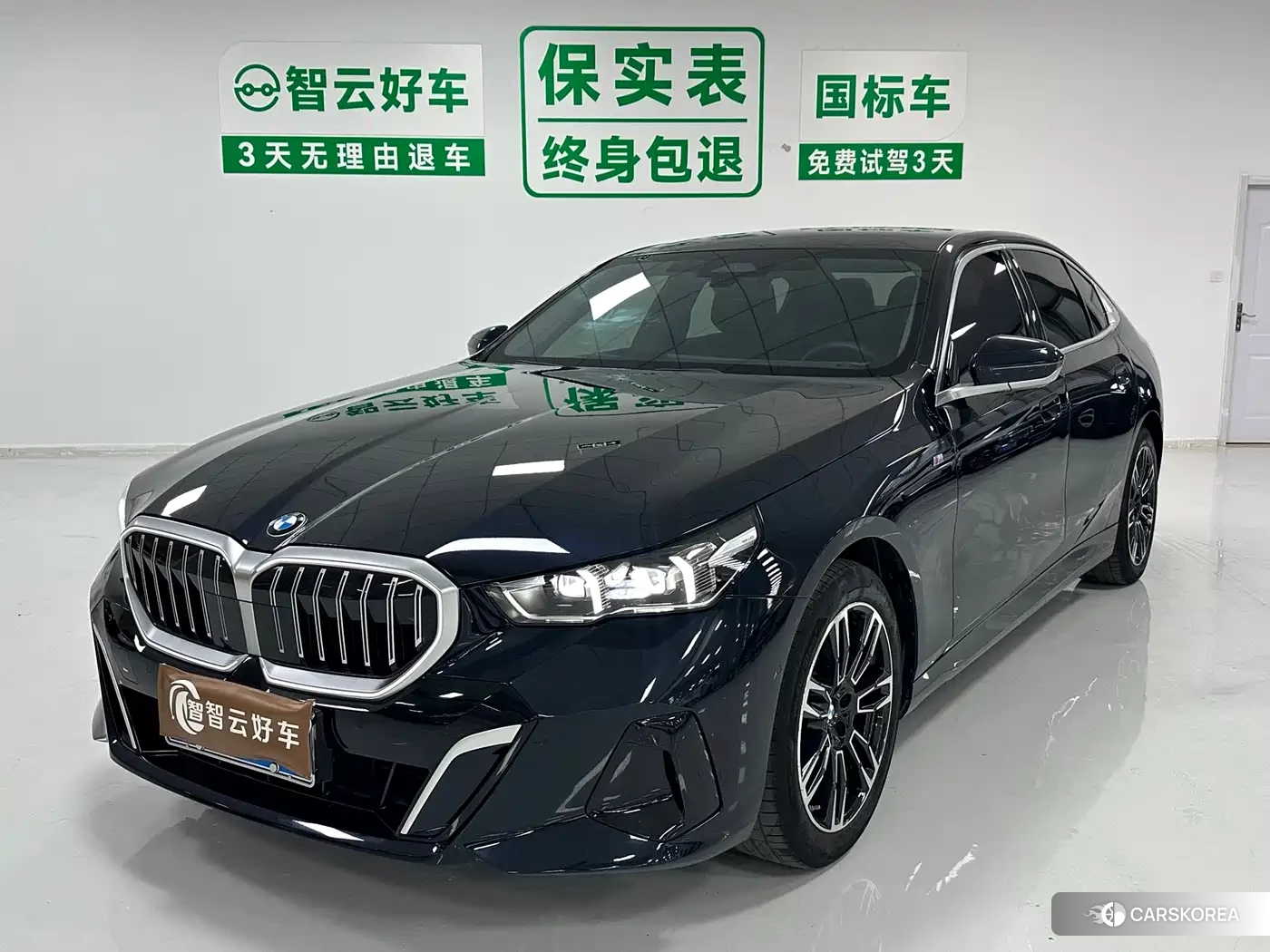 BMW 5 series 2024 Черный из Китая, фото 2