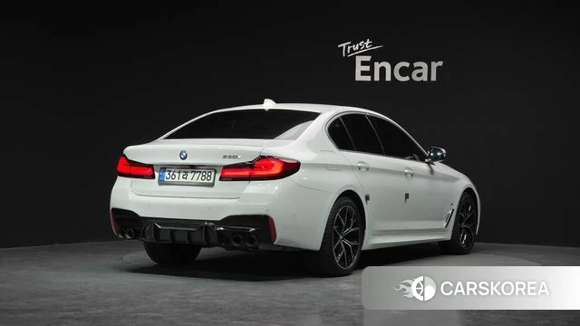 BMW 5 Series (G30) id 3843812 из Кореи 12