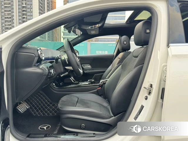 Mercedes-Benz Class A 2022 Белый из Китая, фото 2