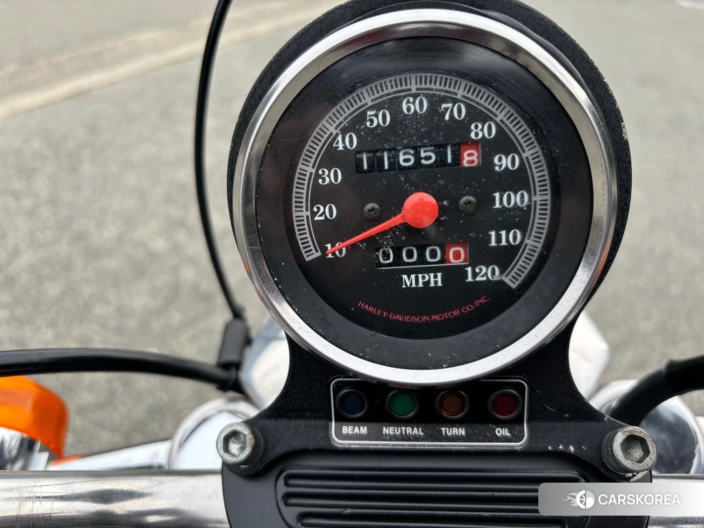 Проданный Harley-Davidson Sportster XL883 2018 из Японии, фото 2