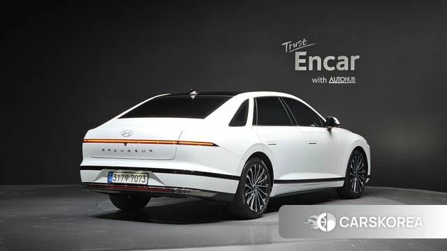 Hyundai Grandeur Hybrid (GN7) id 4488638 из Кореи 12