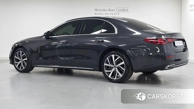 Mercedes-Benz E-Class W214 id 4408301 из Кореи 9