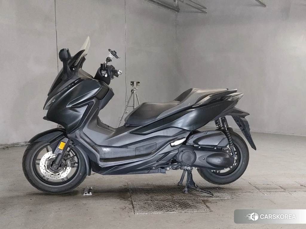 Проданный Honda FORZA 2018 из Японии