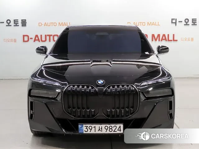 BMW 7 Series (G70) id 3549927 из Кореи 12