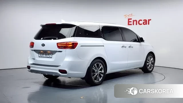 Kia The New Carnival id 3562963 из Кореи 12