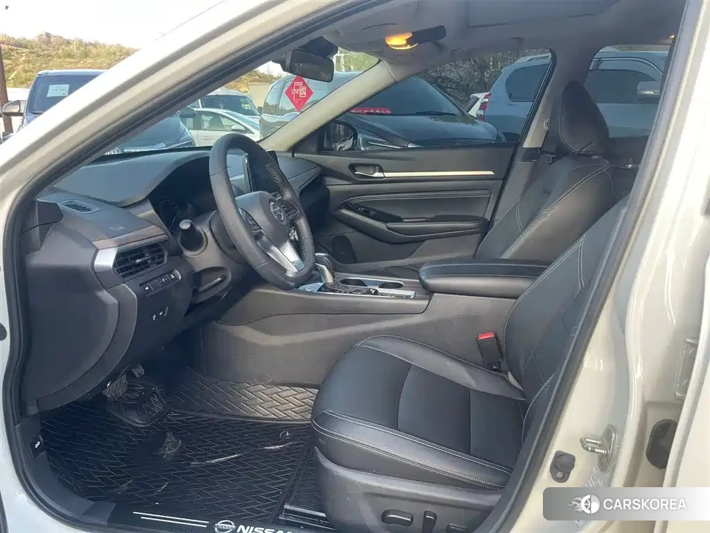 Nissan Altima 2022 Белый из Китая, фото 2