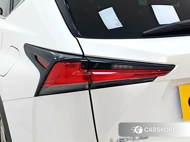 Lexus NX id 4207909 из Китая 12