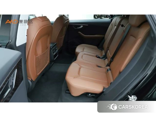 Audi Q8 2022 Черный из Китая, фото 2