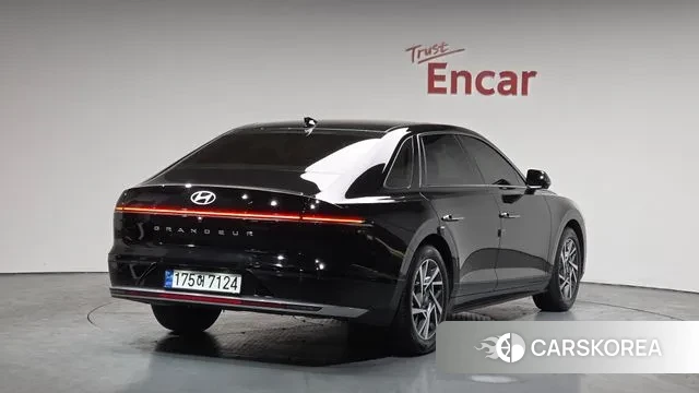 Hyundai Grandeur (GN7) id 3763898 из Кореи 12