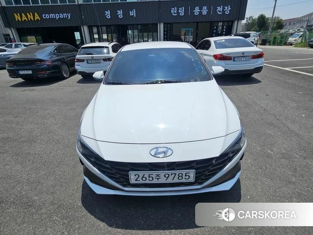 Hyundai Avante Hybrid (CN7) 2022 Белый из Кореи, фото 6