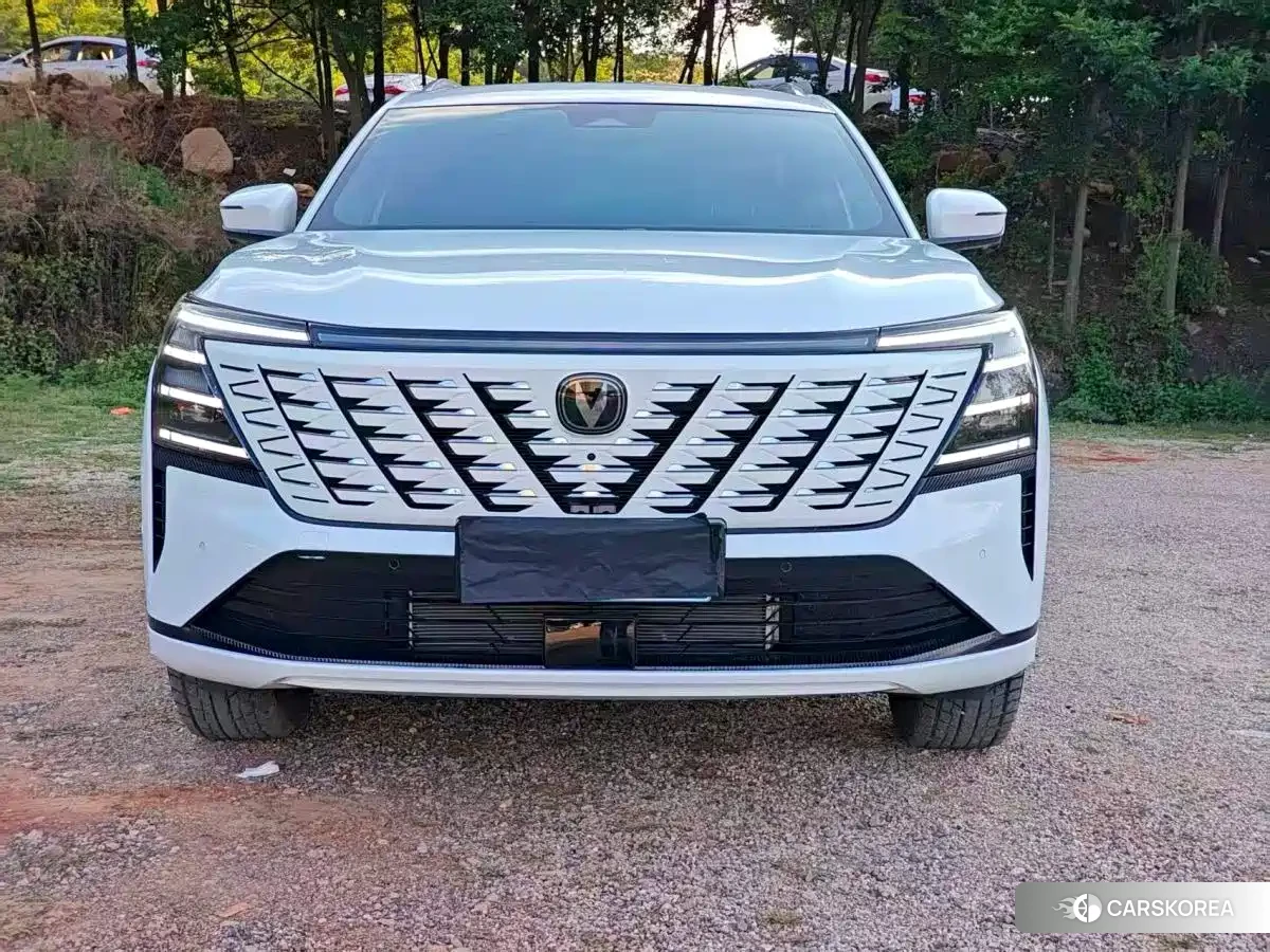 Chang'an CS75PLUS 2026 Белый из Китая, фото 3