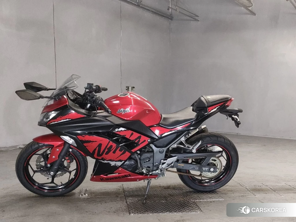 Проданный Kawasaki NINJA 250 2017 из Японии, фото 2