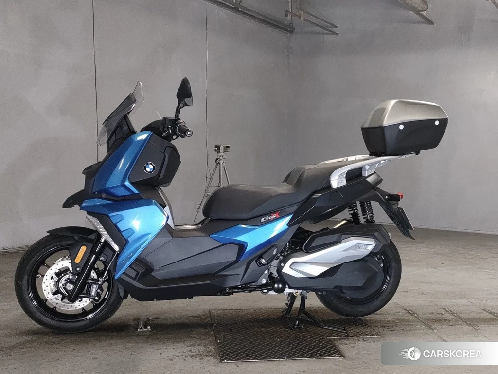 Проданный BMW C400X 2019 из Японии