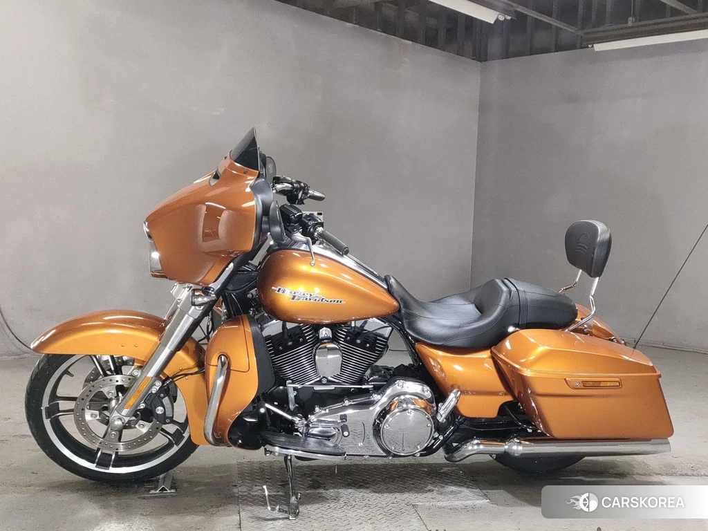 Проданный Harley-Davidson Street Glide FLHX1690 2014 из Японии, фото 2