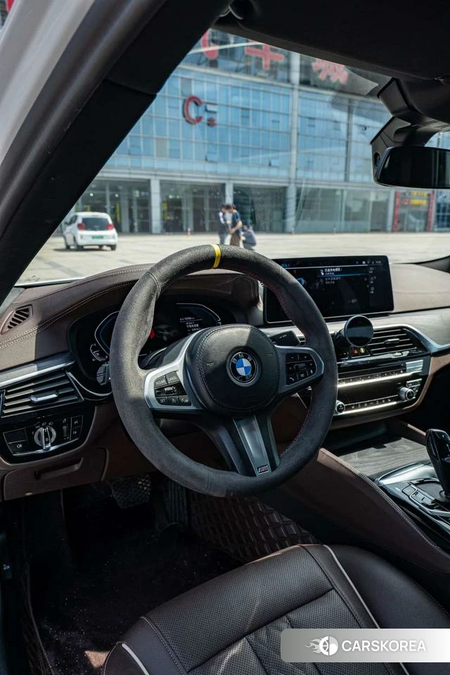 BMW 5 series PHEV 2021 Белый из Китая, фото 3