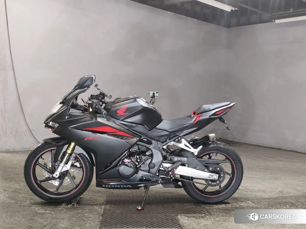 Проданный Honda CBR250RR 2017 из Японии, фото 2