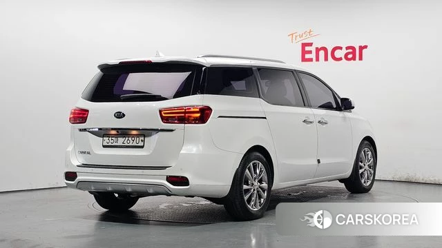 Kia The New Carnival id 4642929 из Кореи 12